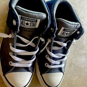 Boys Converse All Star grey slip ons size 4